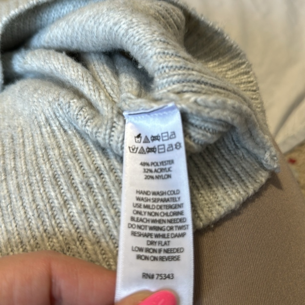 Joie Gray  Hooded Sweater Medium - Picture 6 of 7